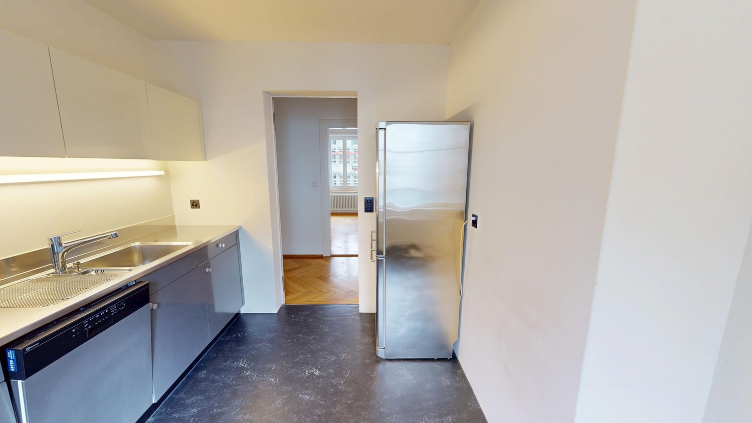 4 rooms apartment, photo 7 of 10
