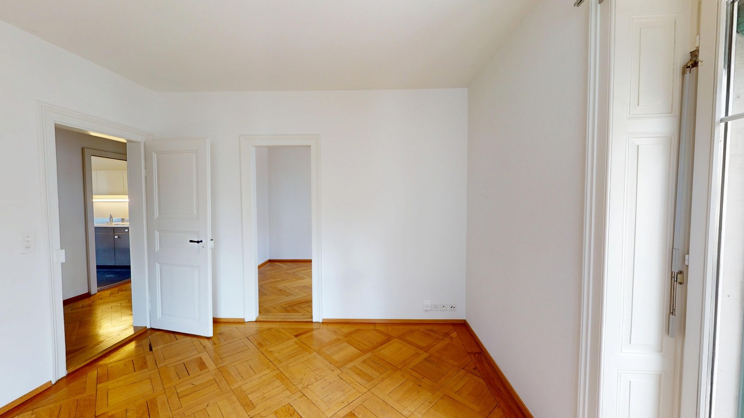4 rooms apartment, photo 4 of 10