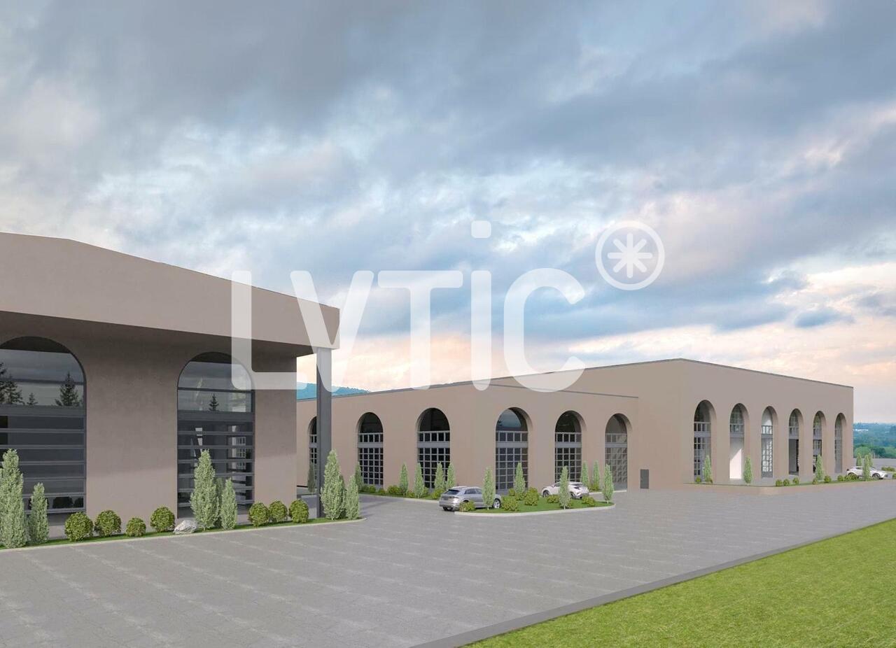 6500m² industrial object, photo 4 of 5