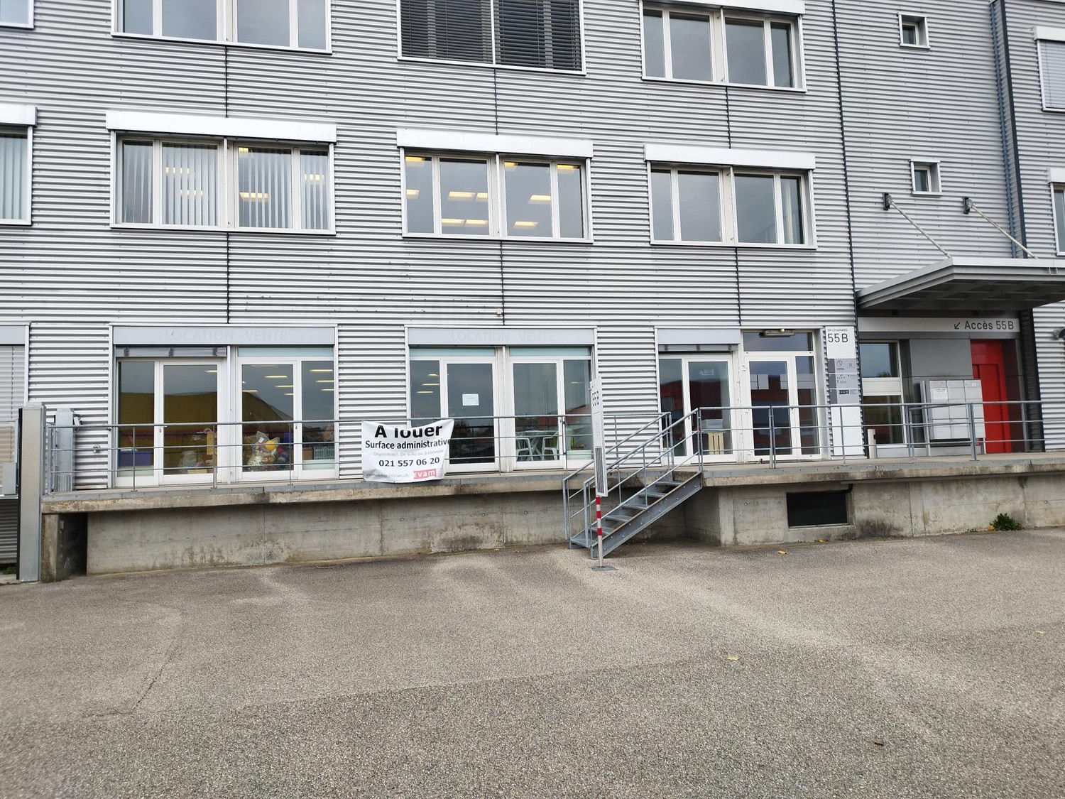 282m² commercial, photo 1 of 10