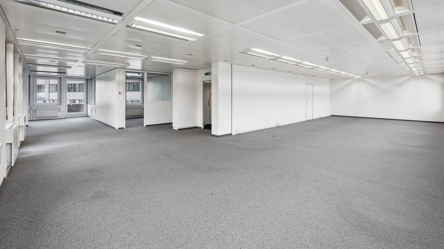 167m² office, photo 1 of 10