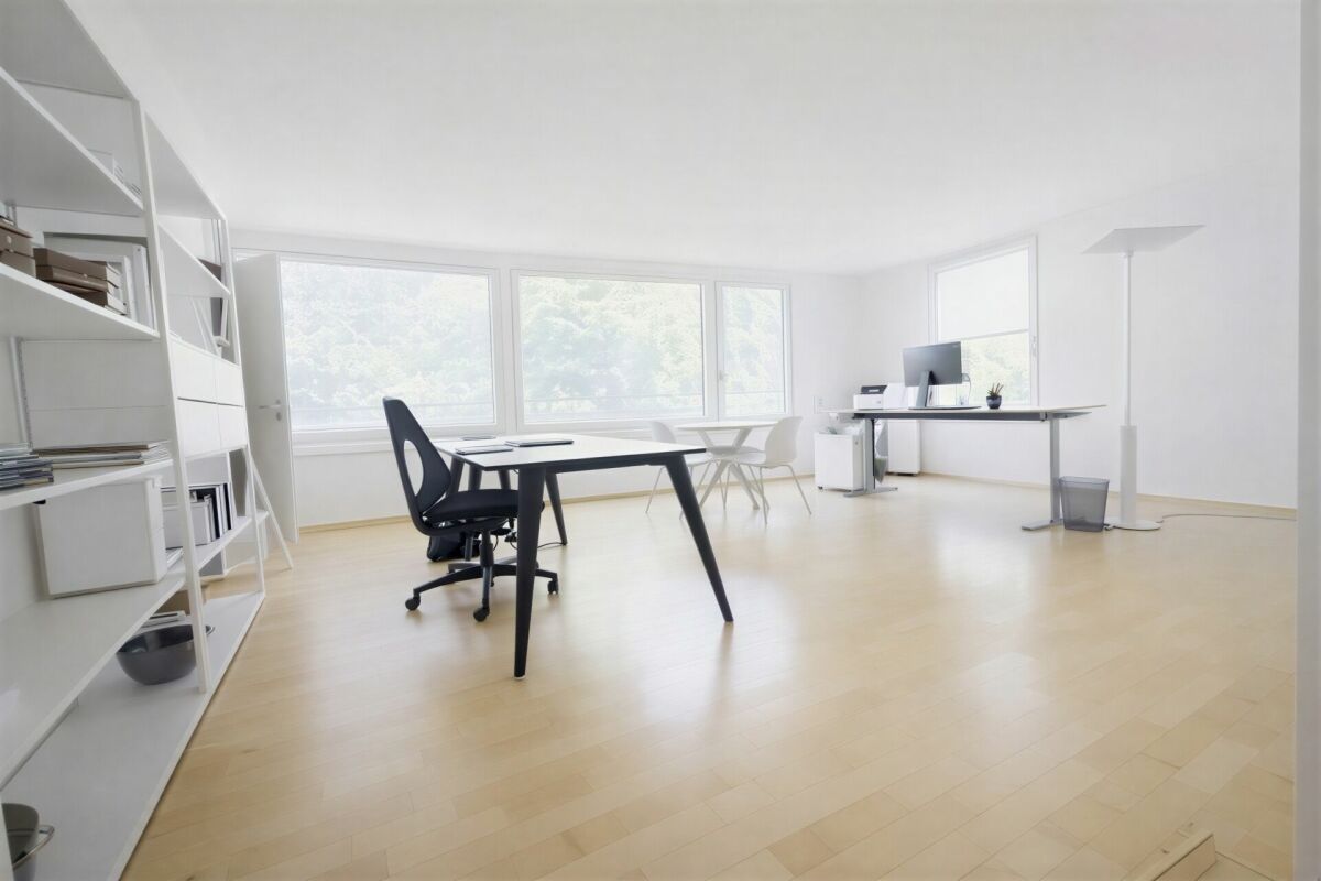 Office, photo 3 of 6