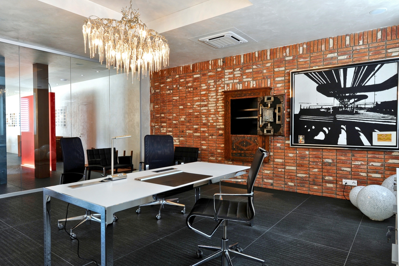 Commercial, photo 5 of 7