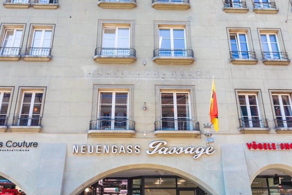 64m² shop, photo 1 of 6