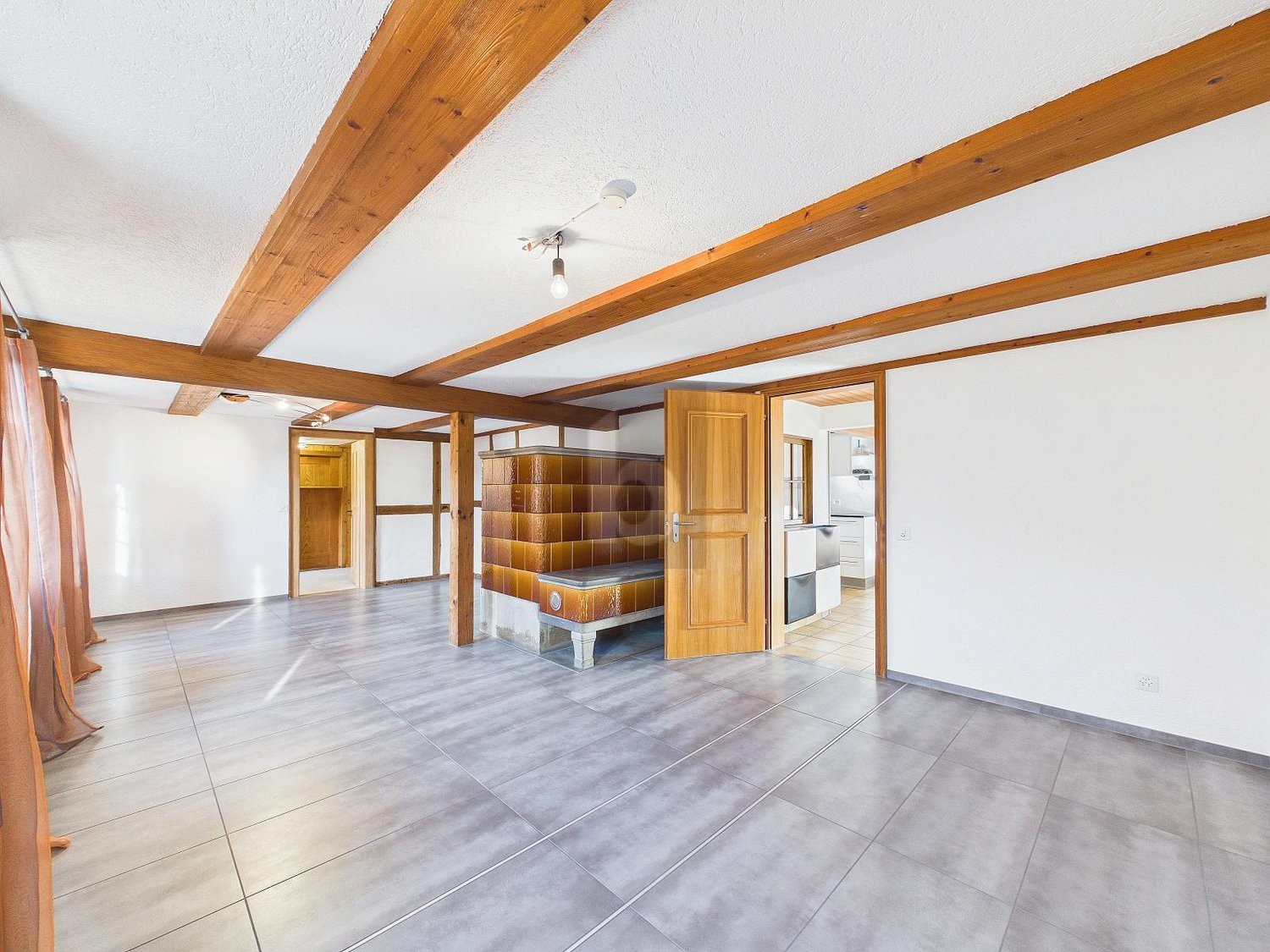 9 ½ rooms duplex, photo 2 of 4