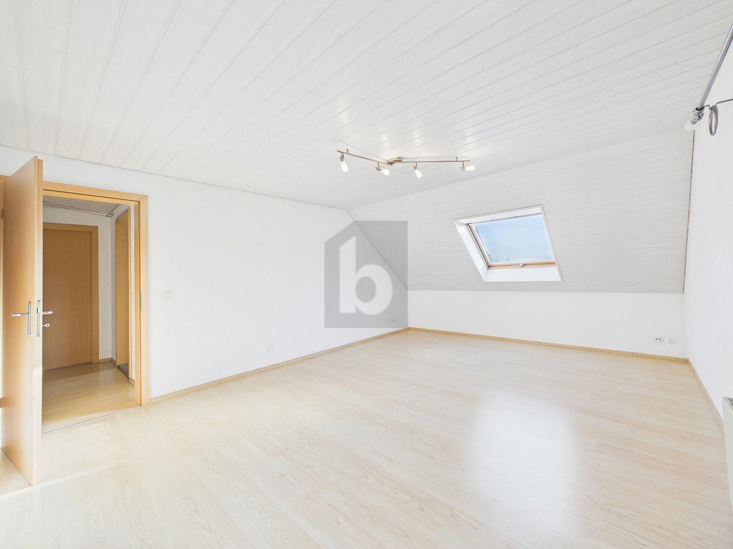 9 ½ rooms duplex, photo 1 of 4