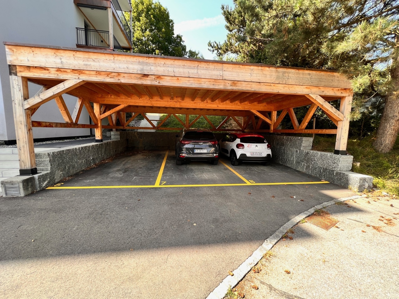 Covered slot

Available immediately, covered outdoor parking space

Monthly rent: CHF 80.00
Move-in date: immediately or by arrangement
Visits: Mme Janin 079/343.14.01