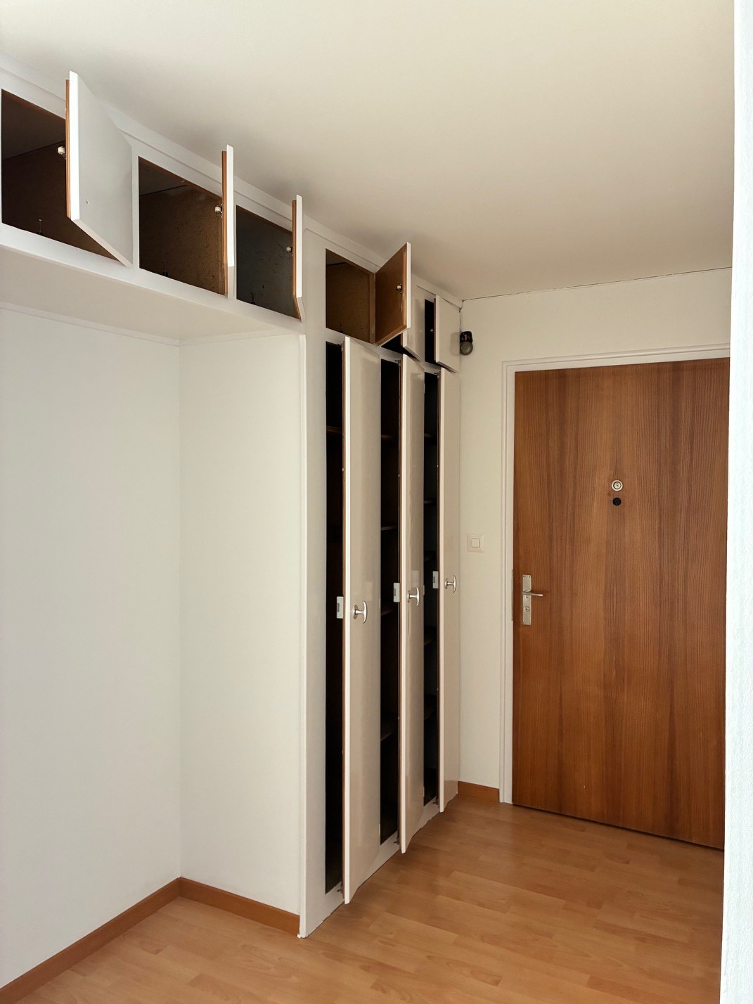 4 rooms apartment, photo 8 of 8