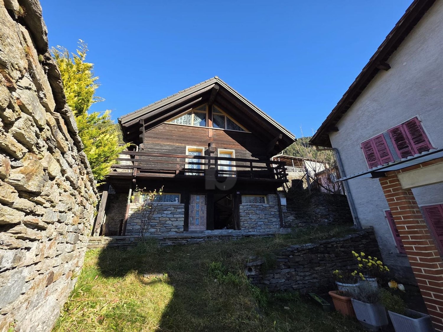 4 ½ rooms chalet, photo 1 of 4