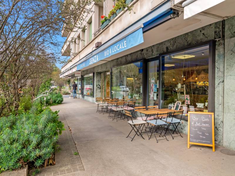 110m² retail space, photo 1 of 10