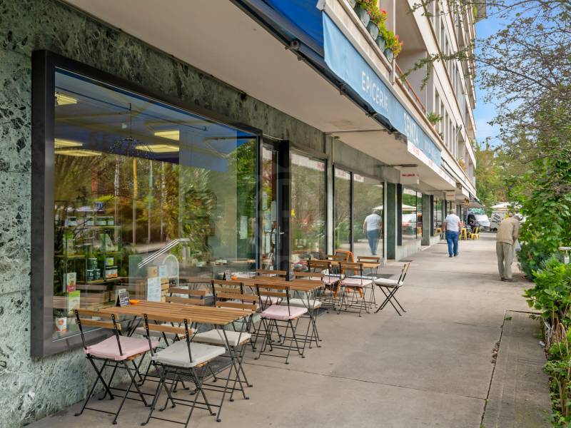 110m² retail space, photo 2 of 10
