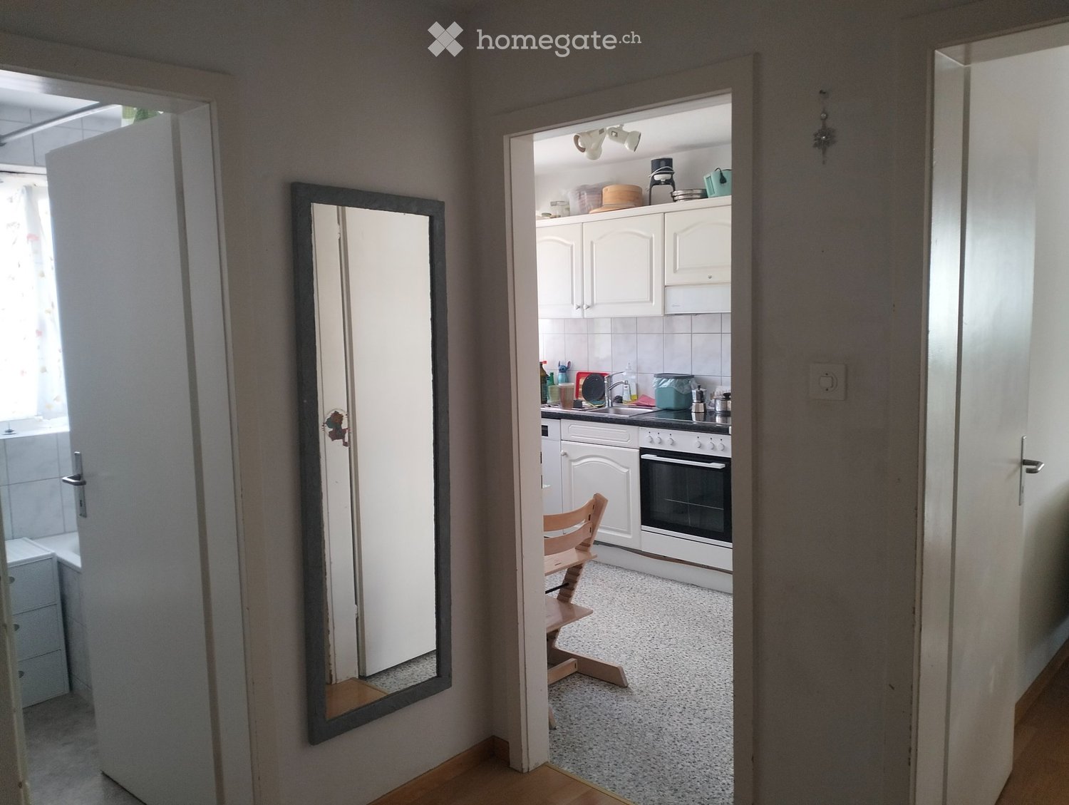 4 rooms apartment, photo 1 of 2