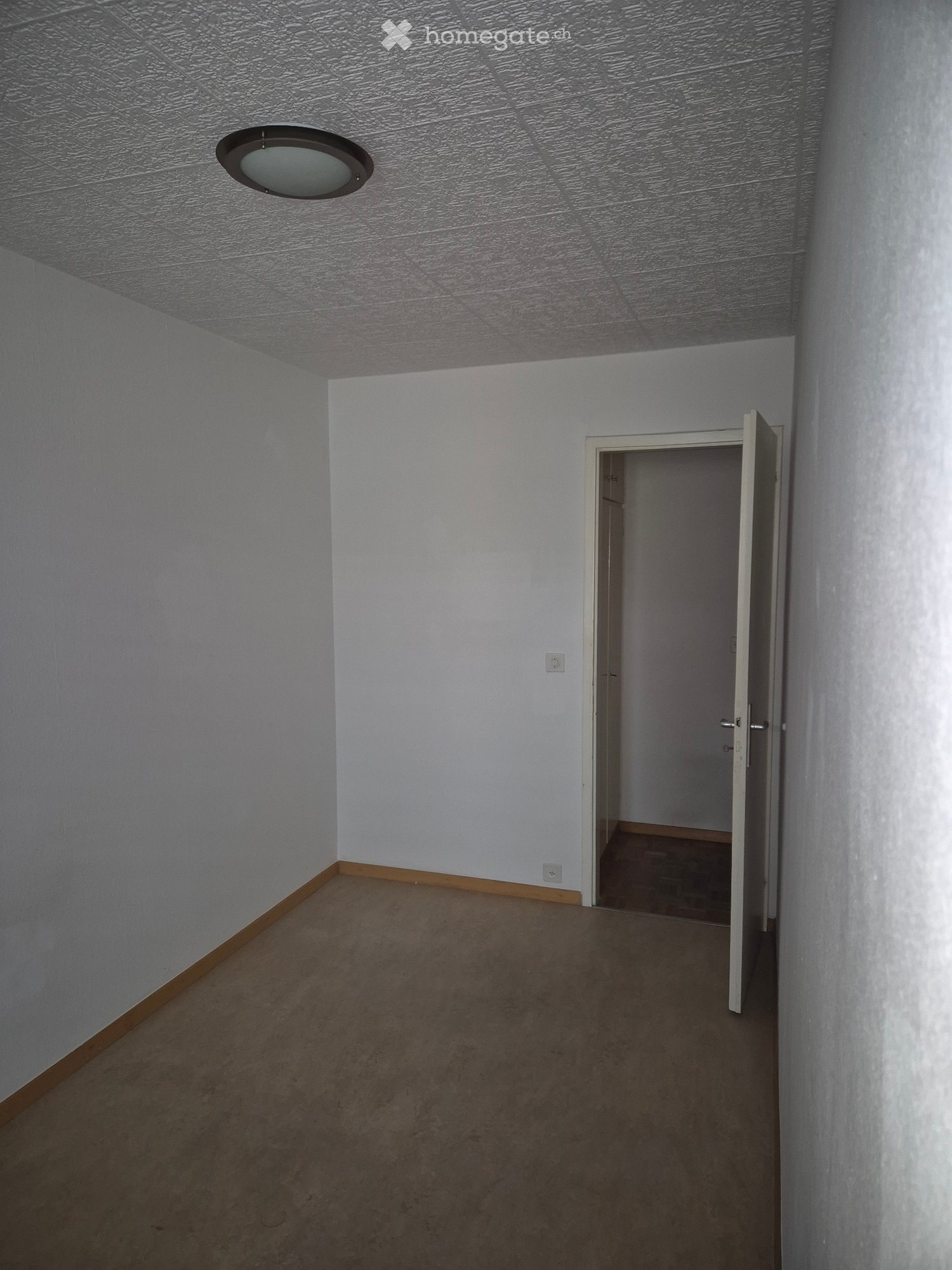 1 room single room