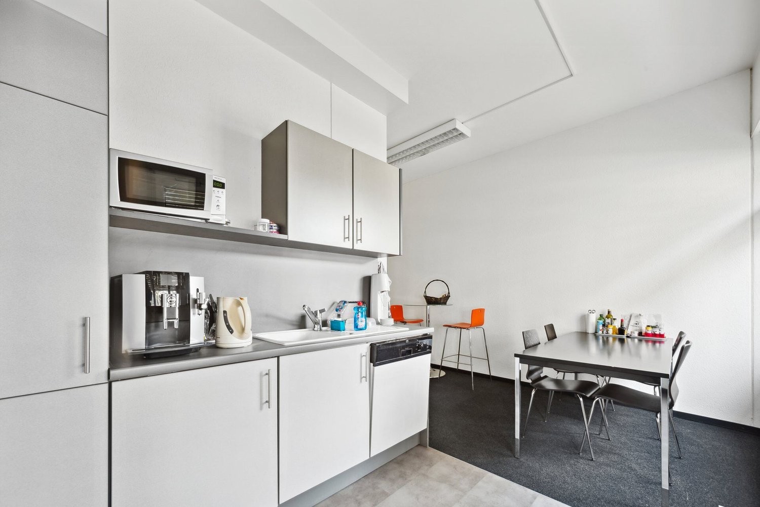 202m² office, photo 6 of 8
