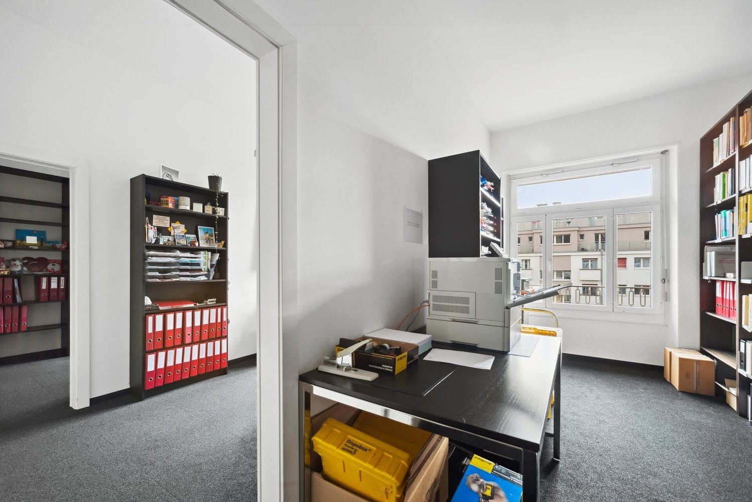 202m² office, photo 5 of 8