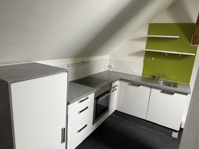 Commercial, photo 6 of 9