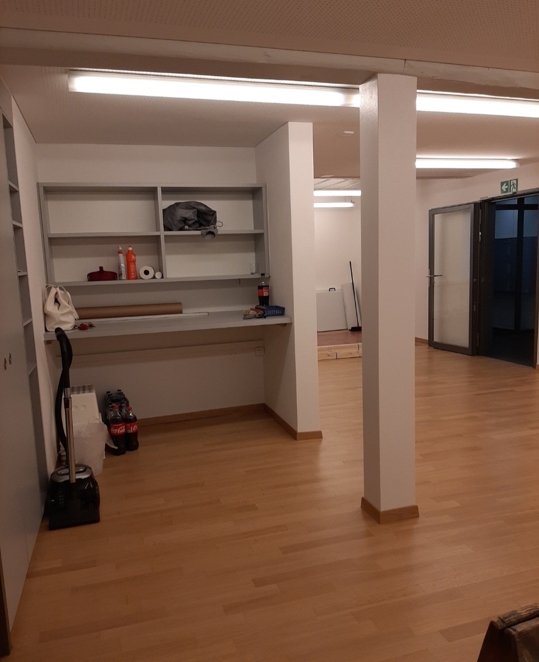 60m² commercial