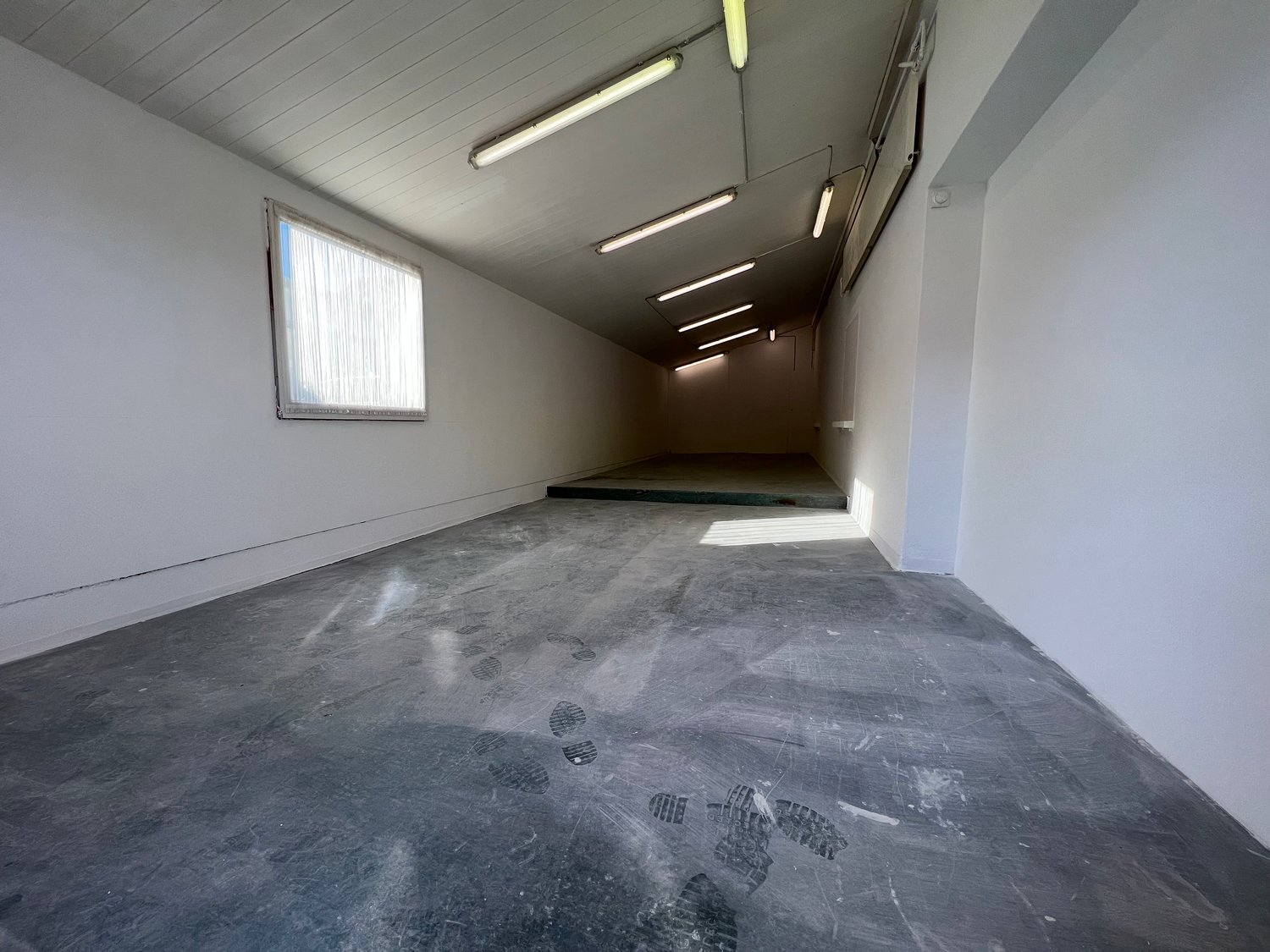 Storage room, photo 1 of 3