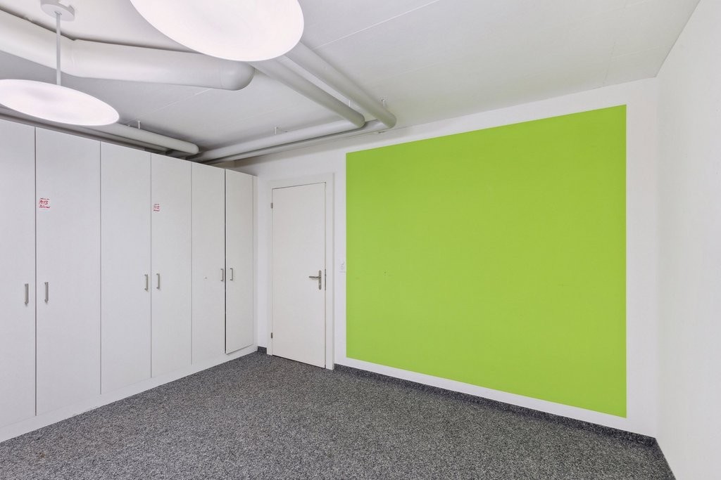 136m² commercial, photo 3 of 10