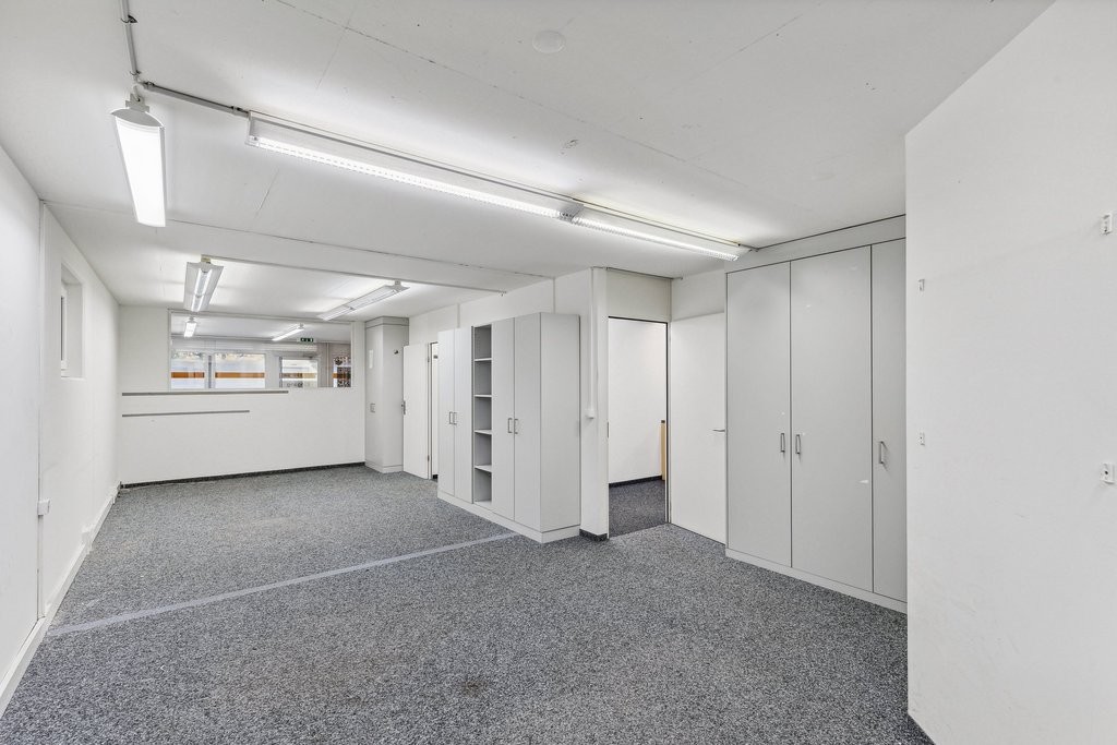 136m² commercial, photo 5 of 10