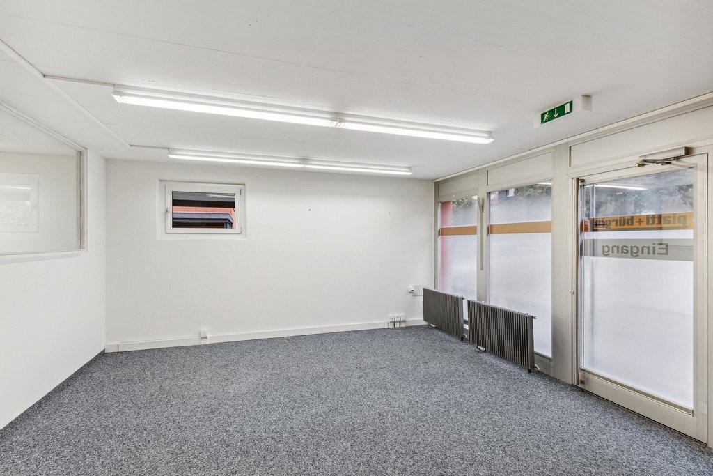 136m² commercial, photo 10 of 10