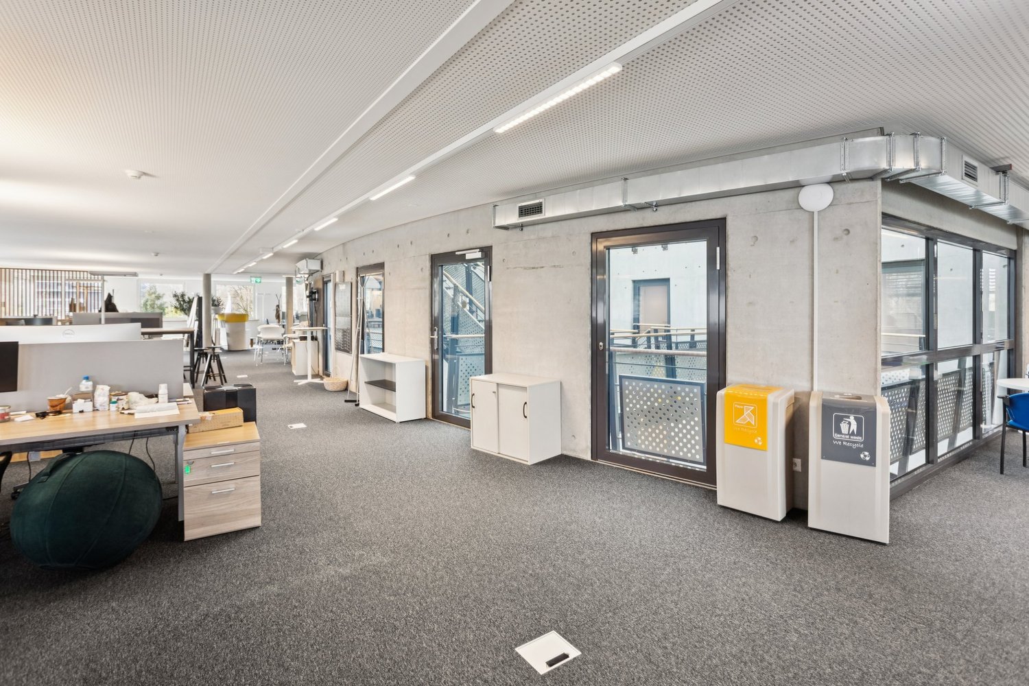 1100m² office, photo 5 of 10