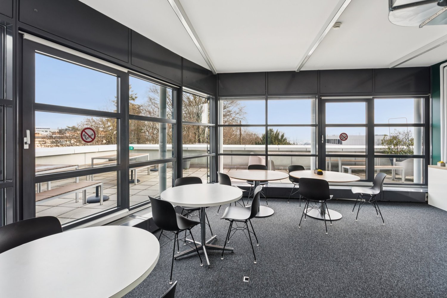 1100m² office, photo 8 of 10