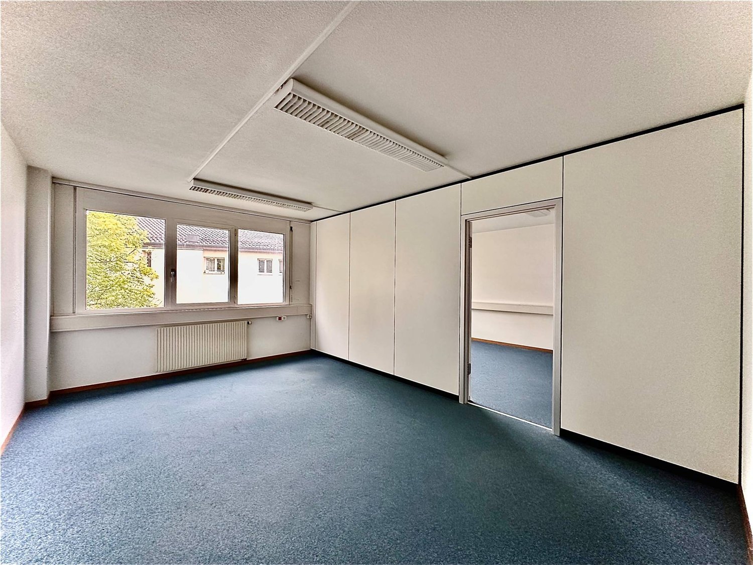 186m² office