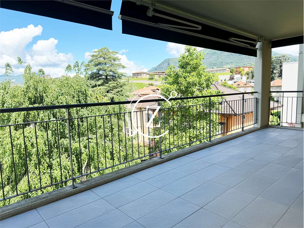 4 ½ Zimmer möblierte Wohnung
