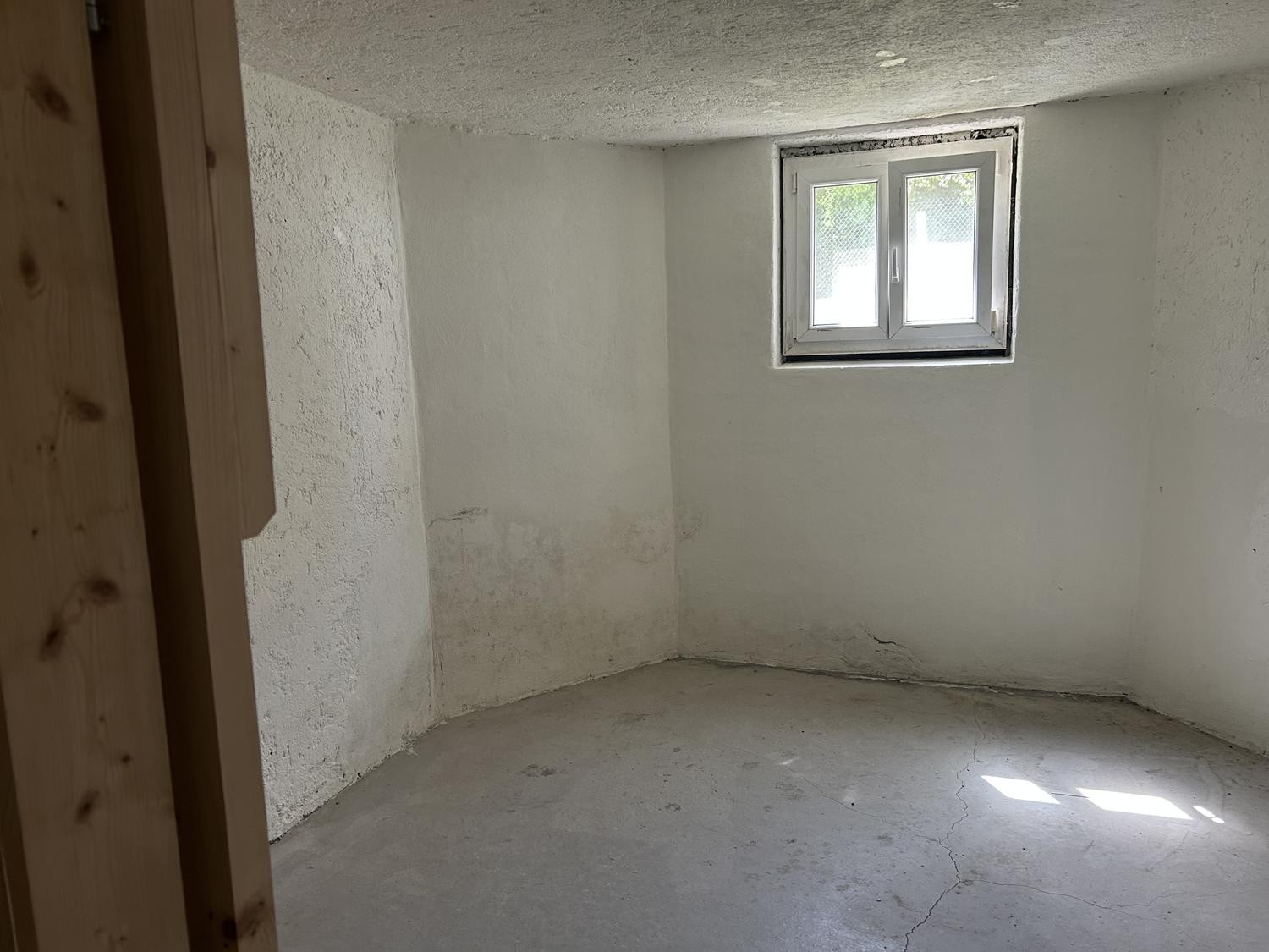 10m² cellar compartment, photo 1 sur 2