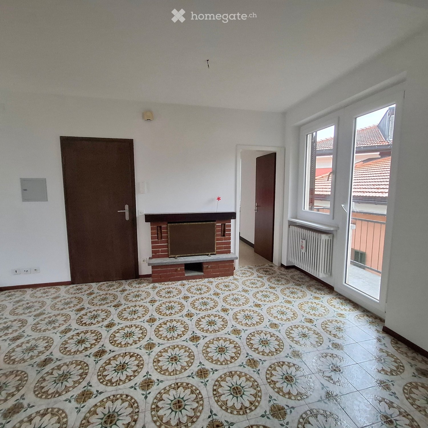 5 rooms apartment