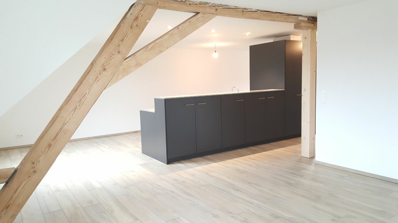 1 room loft, photo 4 of 6