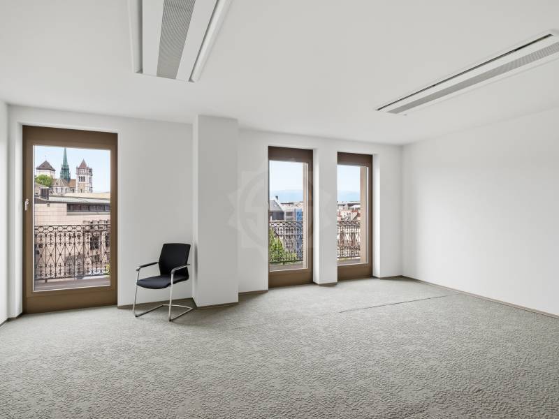 630m² office, photo 9 of 10