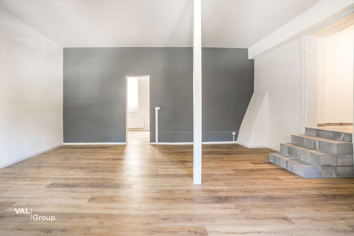 66m² office