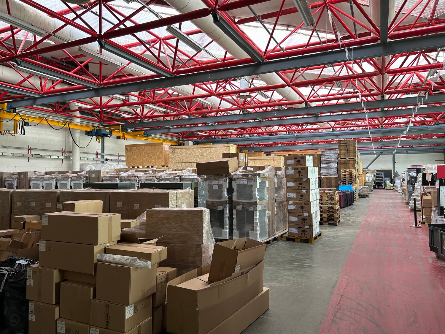 2133m² oggetto industriale