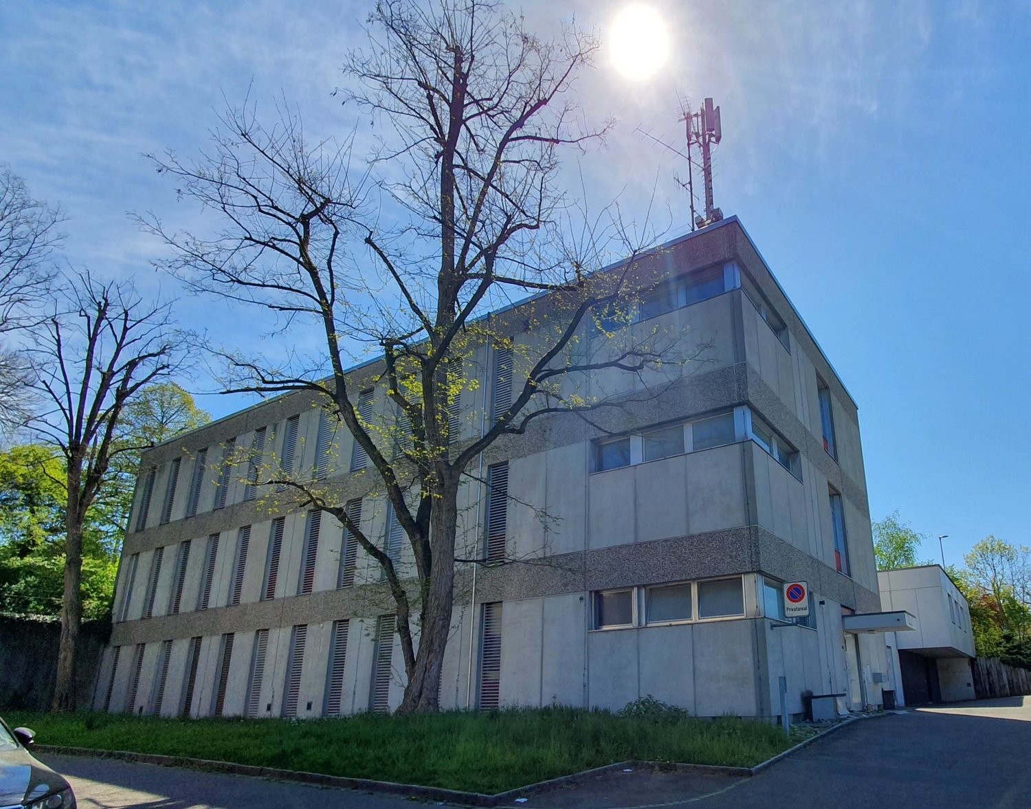 305m² commercial, photo 2 of 6