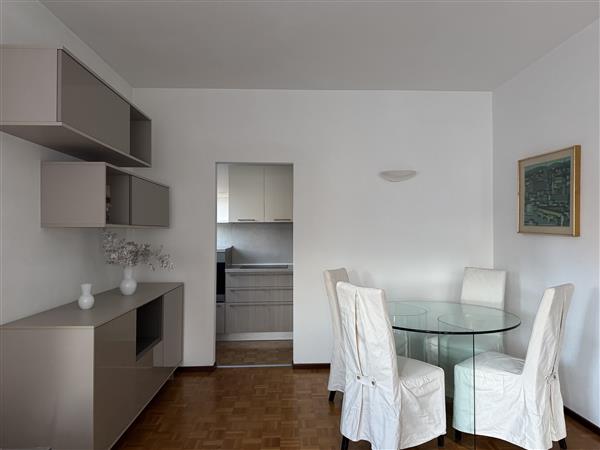 2 ½ rooms furnished flat, photo 3 of 8