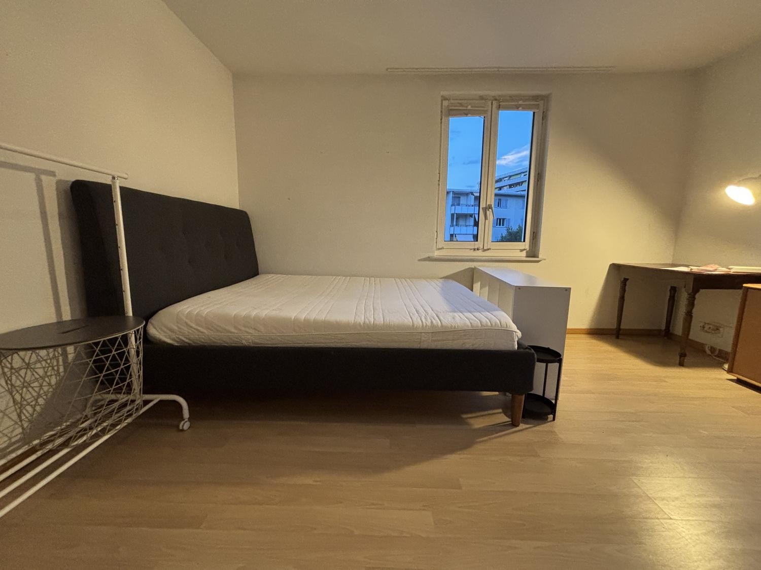 Chambre dans un appartement partagé, photo 1 sur 4