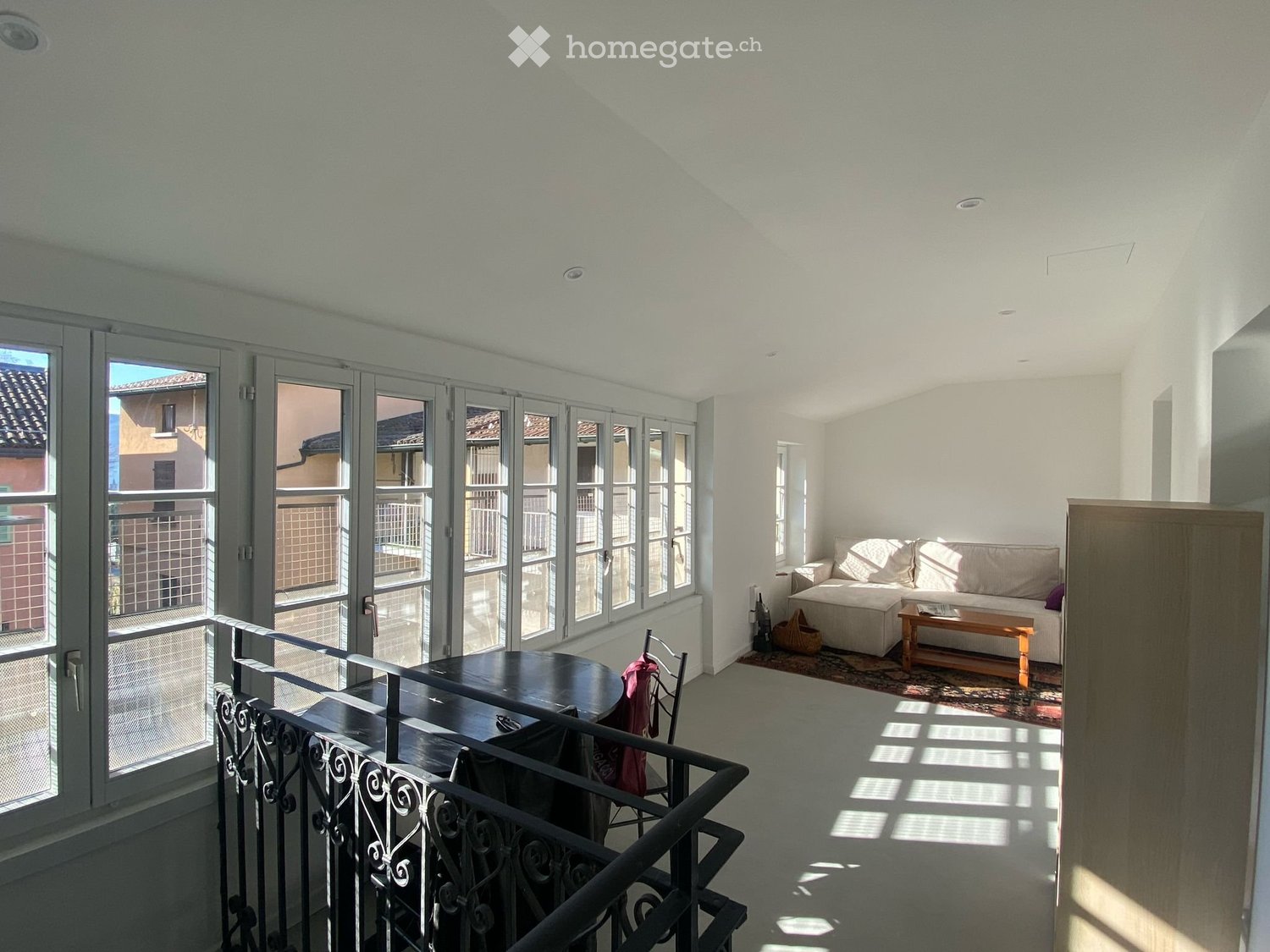 1 room single room