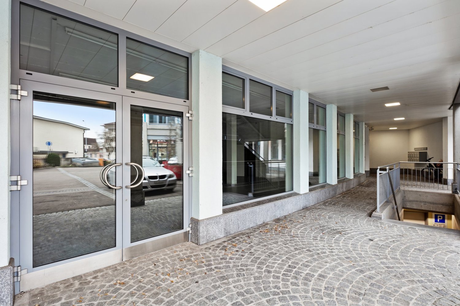 178m² commercial