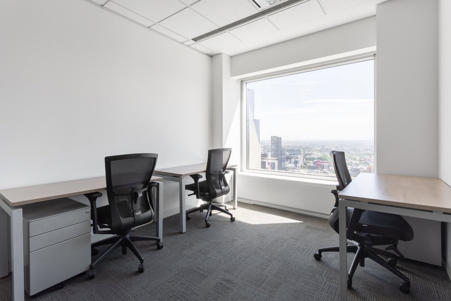Office, photo 2 of 7