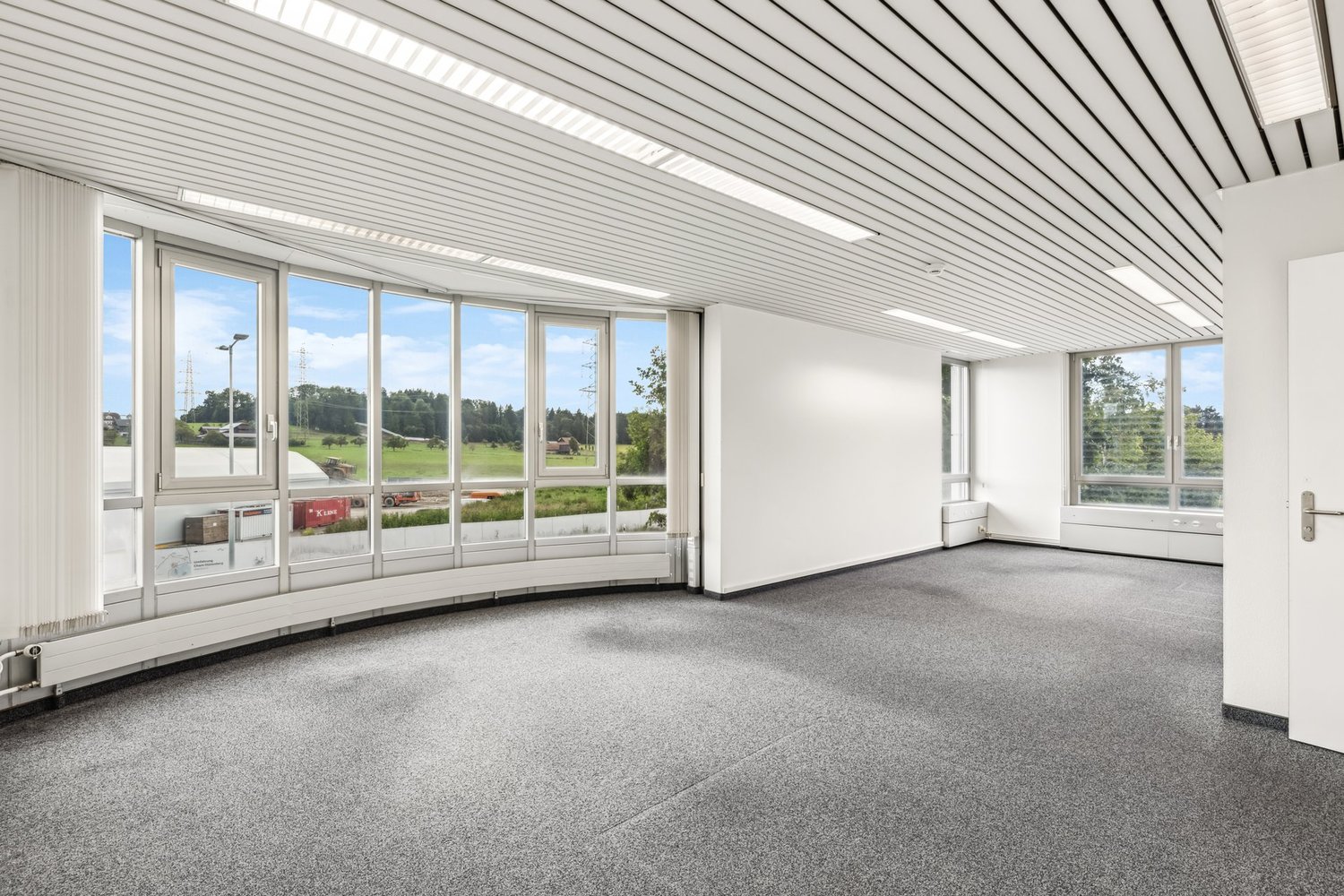 501m² bureau
