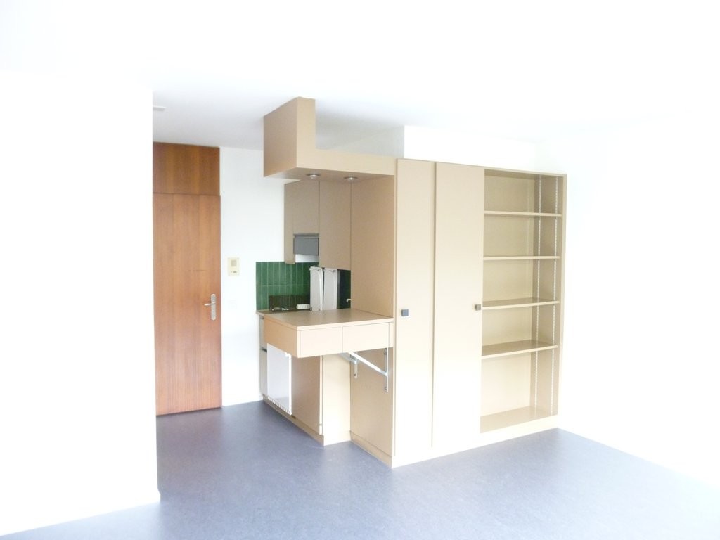 1 room apartment, photo 3 of 8