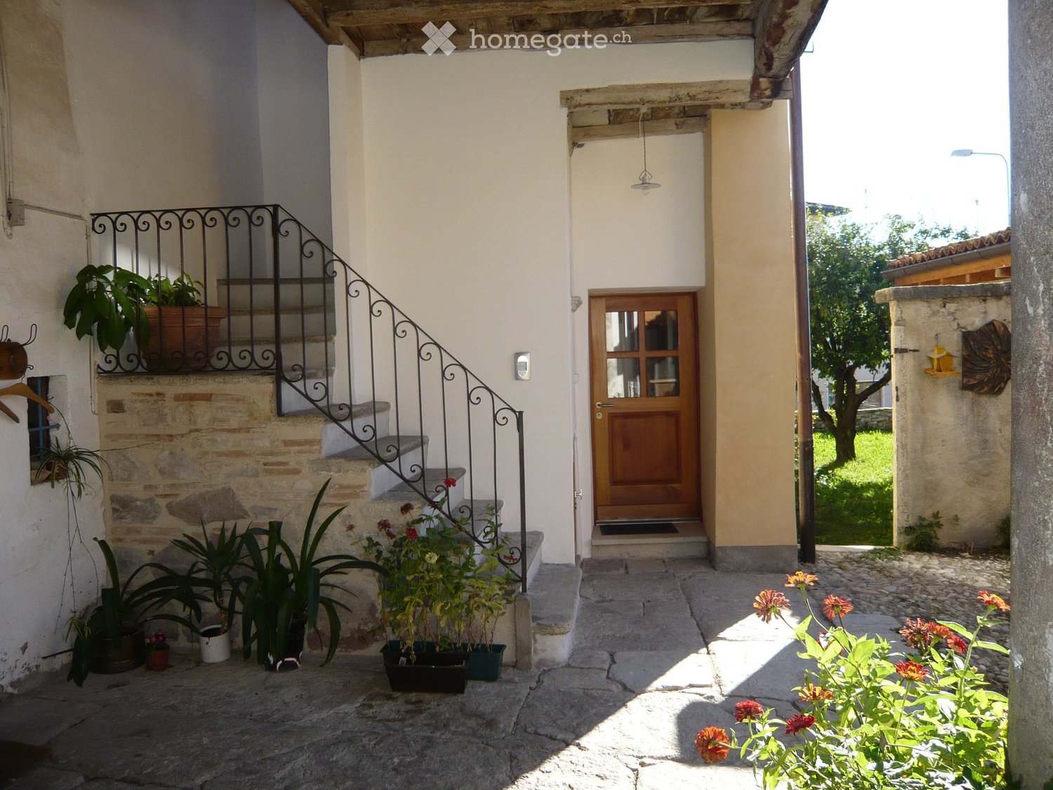 6 rooms apartment, photo 2 of 5