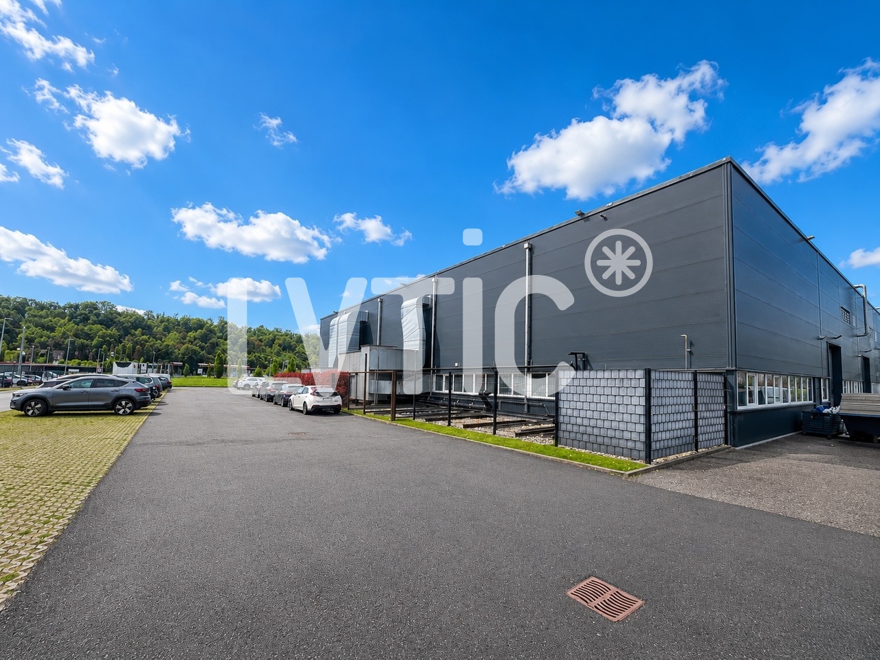 2250m² industrial object, photo 5 of 10