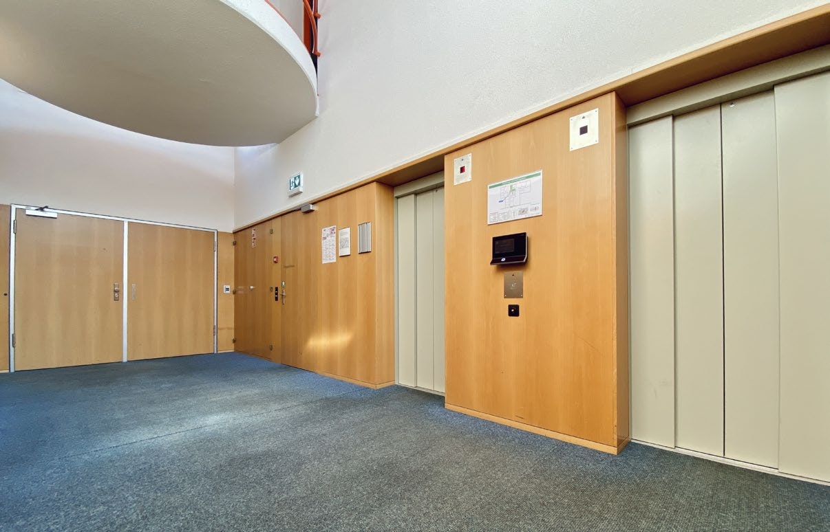 920m² commercial, photo 6 sur 6