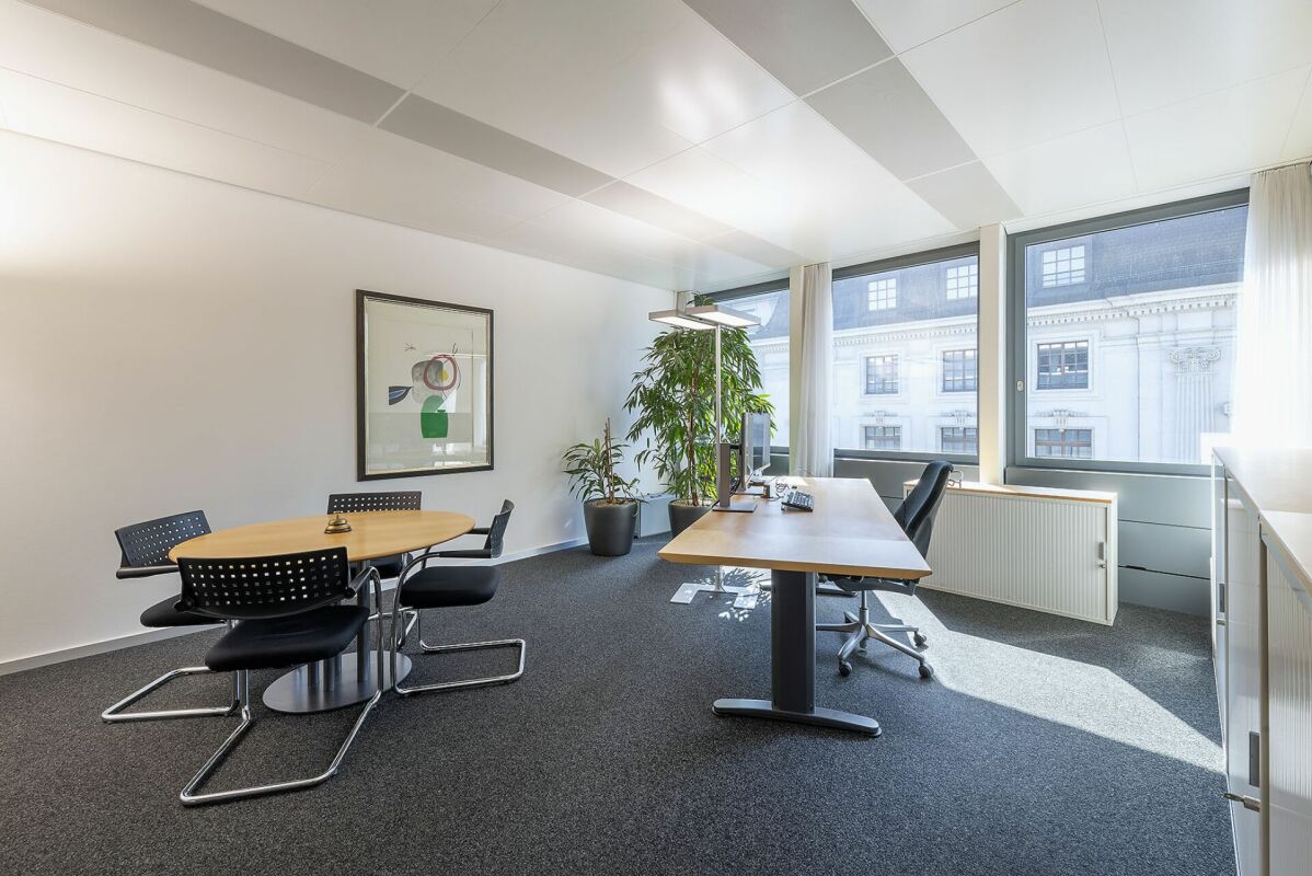 1700m² office, photo 5 of 10