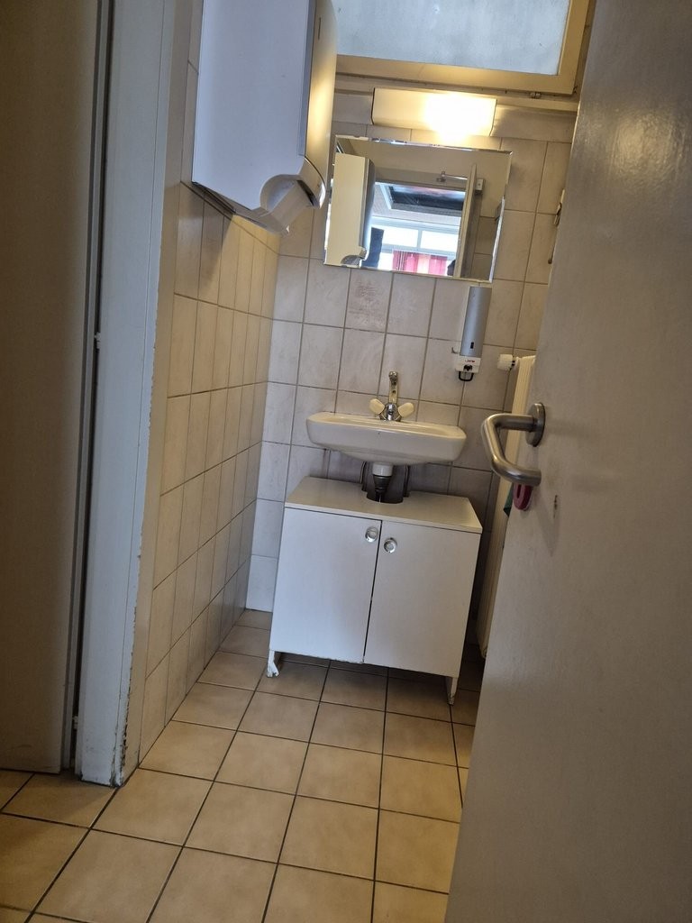 99m² commercial, photo 8 of 9