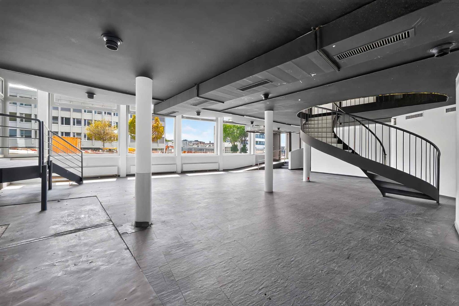 267m² commercial, photo 5 of 8
