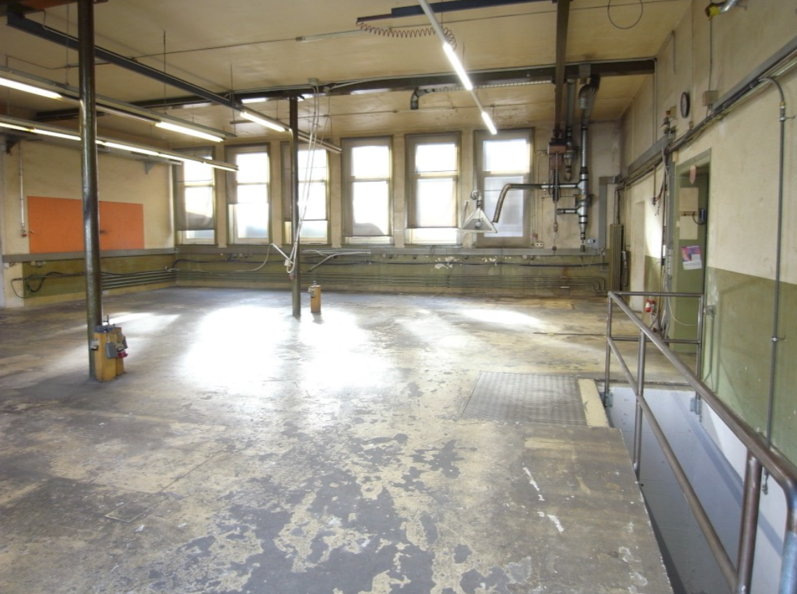 228m² industrial object, photo 5 of 7